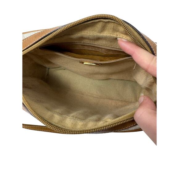 Gucci Vintage 1970s GG Monogram Crossbody Bag – White and Brown leather - Picture 12 of 16